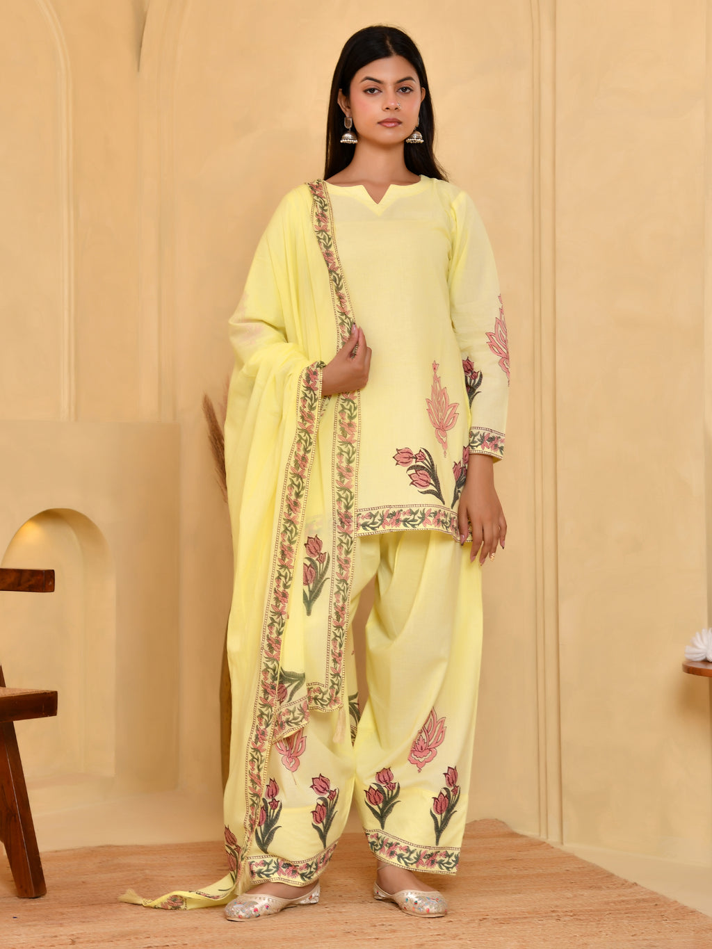 Noor-e-Zard Floral Ensemble