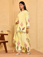 Noor-e-Zard Floral Ensemble