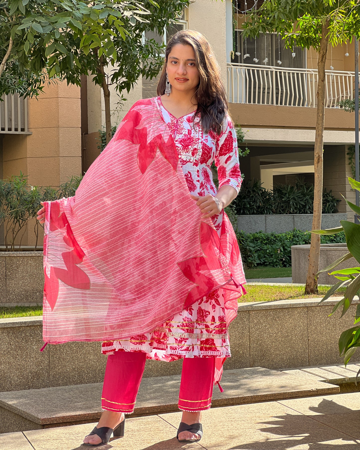Pink Floral Rayon Kurti Set with Malmal Dupatta
